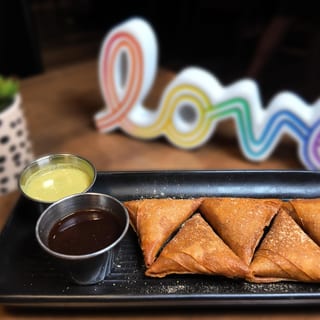 Crispy Cocktail Samosa